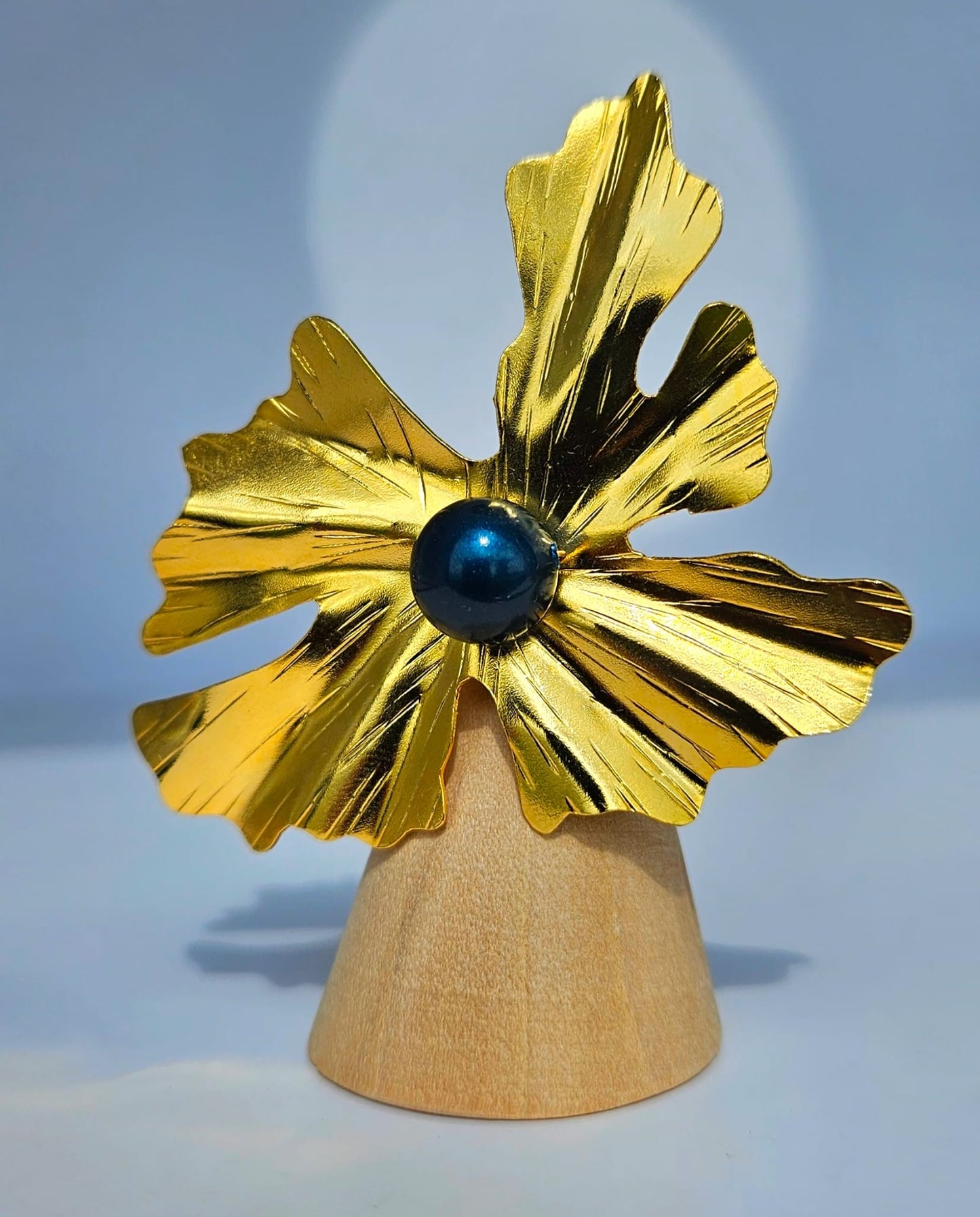 Orchid Bloom Gold Ring with Quartz