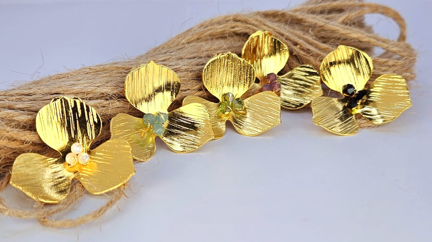 Isola Bella Floral Gold Stud Earrings with CRYSTALLIZED™ – Swarovski Elements