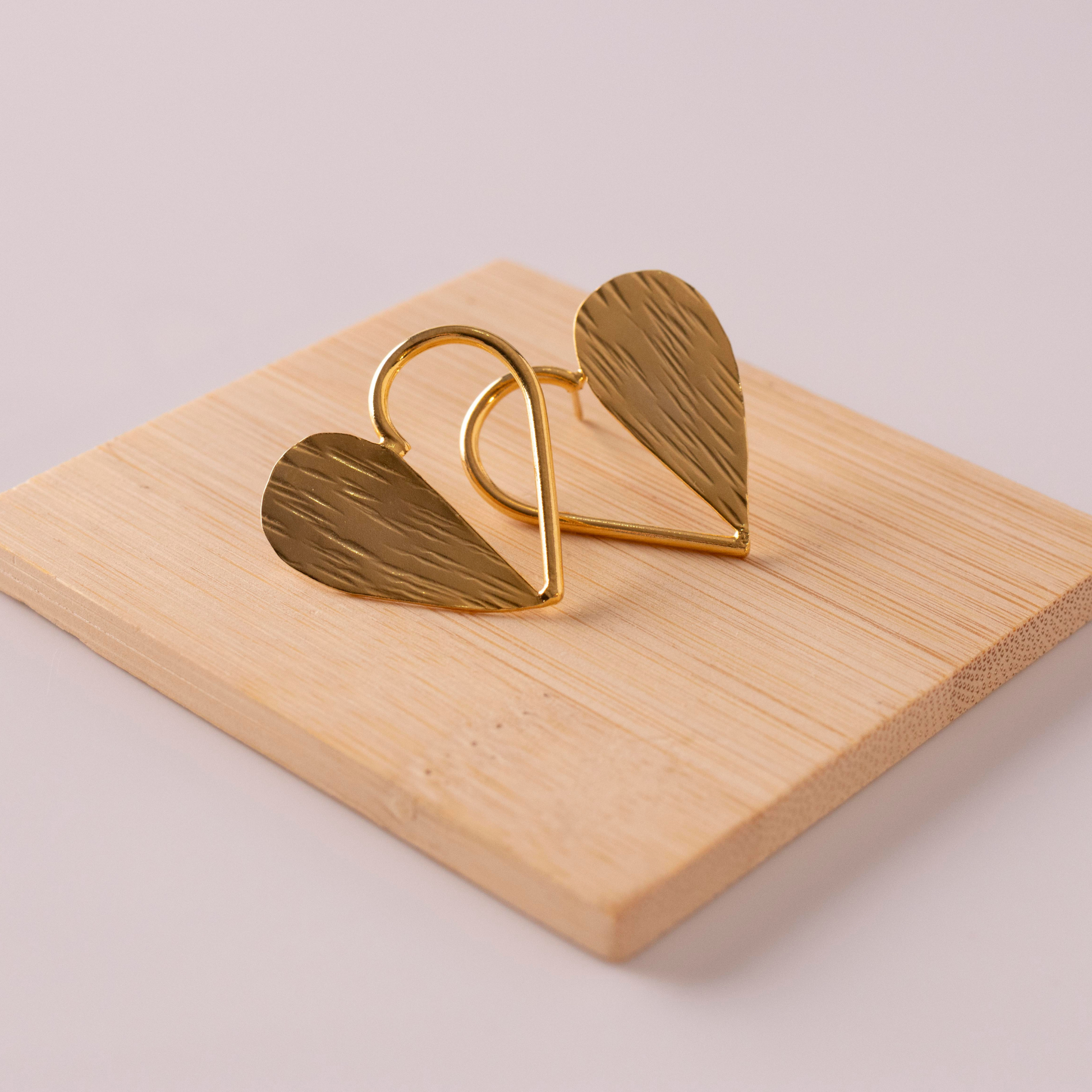 Nelly Heart Gold Studs Earrings - Mia Sophia Design