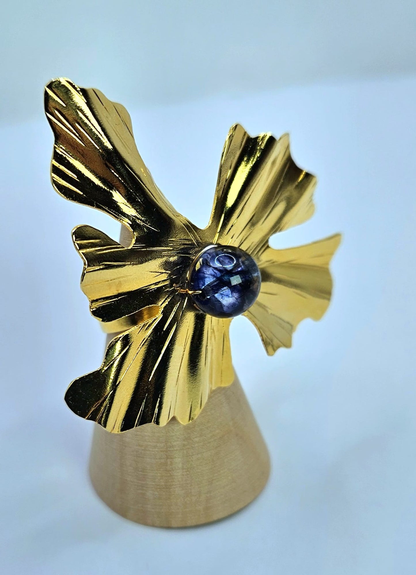 Orchid Bloom Gold Ring with Quartz